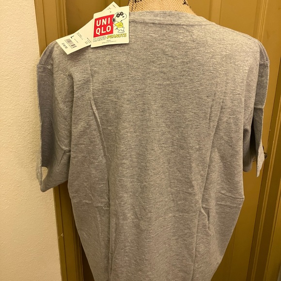 Uniqlo x kaws peanuts snoopy rare tee tshirt cool street wear large L - Picture 3 of 6